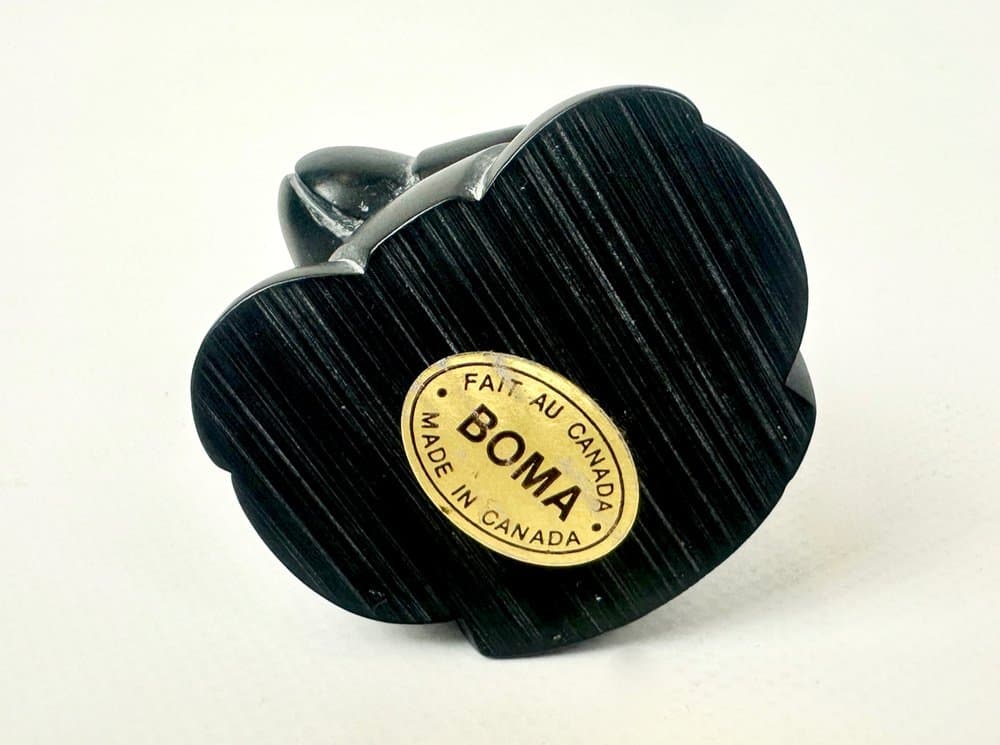 Zestaw dwóch figurek Inuitów, czarny, żywica, Boma, Kanada, lata 70. - 150680