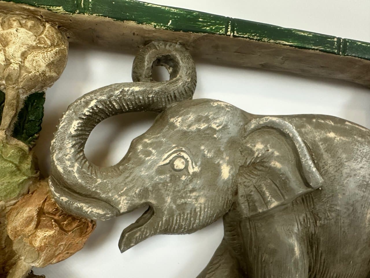 Relief ścienny Słoń, zielony, drewno, Tajlandia, lata 60. - 151072