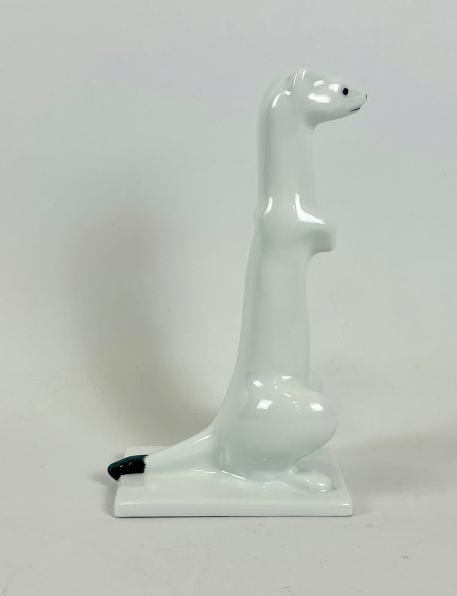 Figurka gronostaja, biały, porcelana, proj. T. Vaa, Porsgrund, Norwegia, lata 60. - 151137