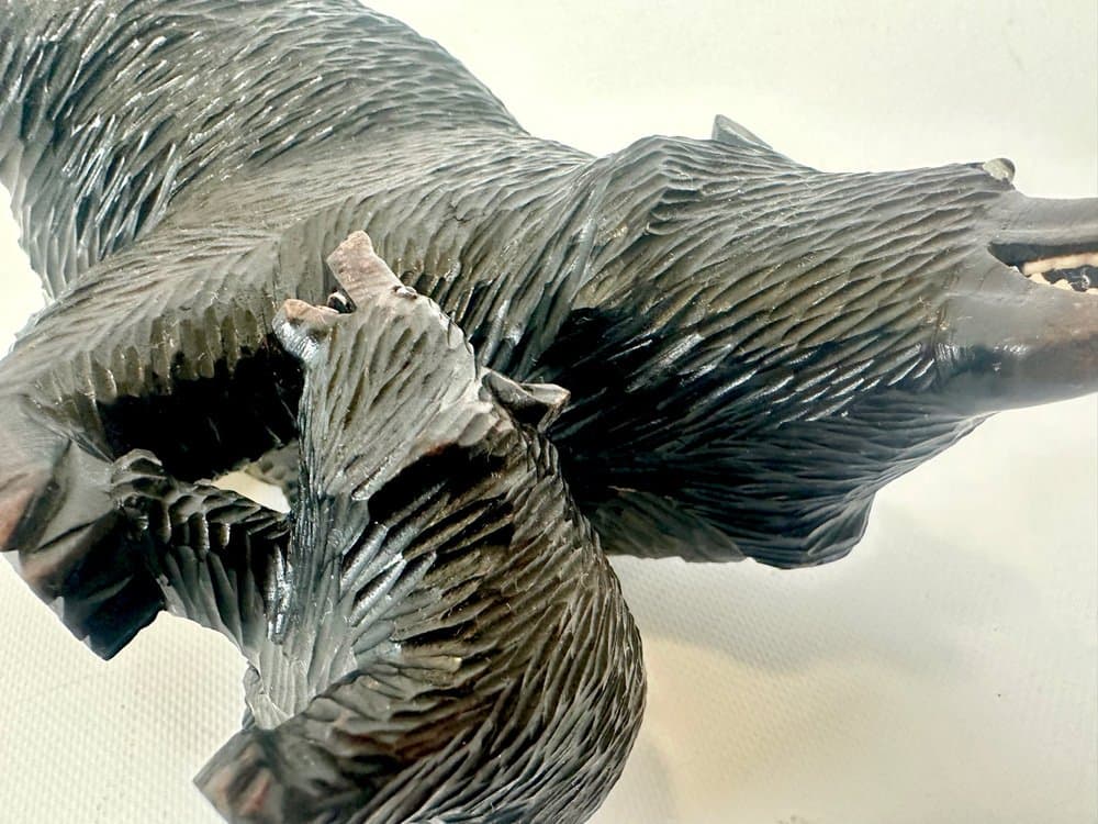 Figurka Ainu Niedźwiedzica z Młodym, brązowy, orzech, Japonia, początek XX w. - 151247