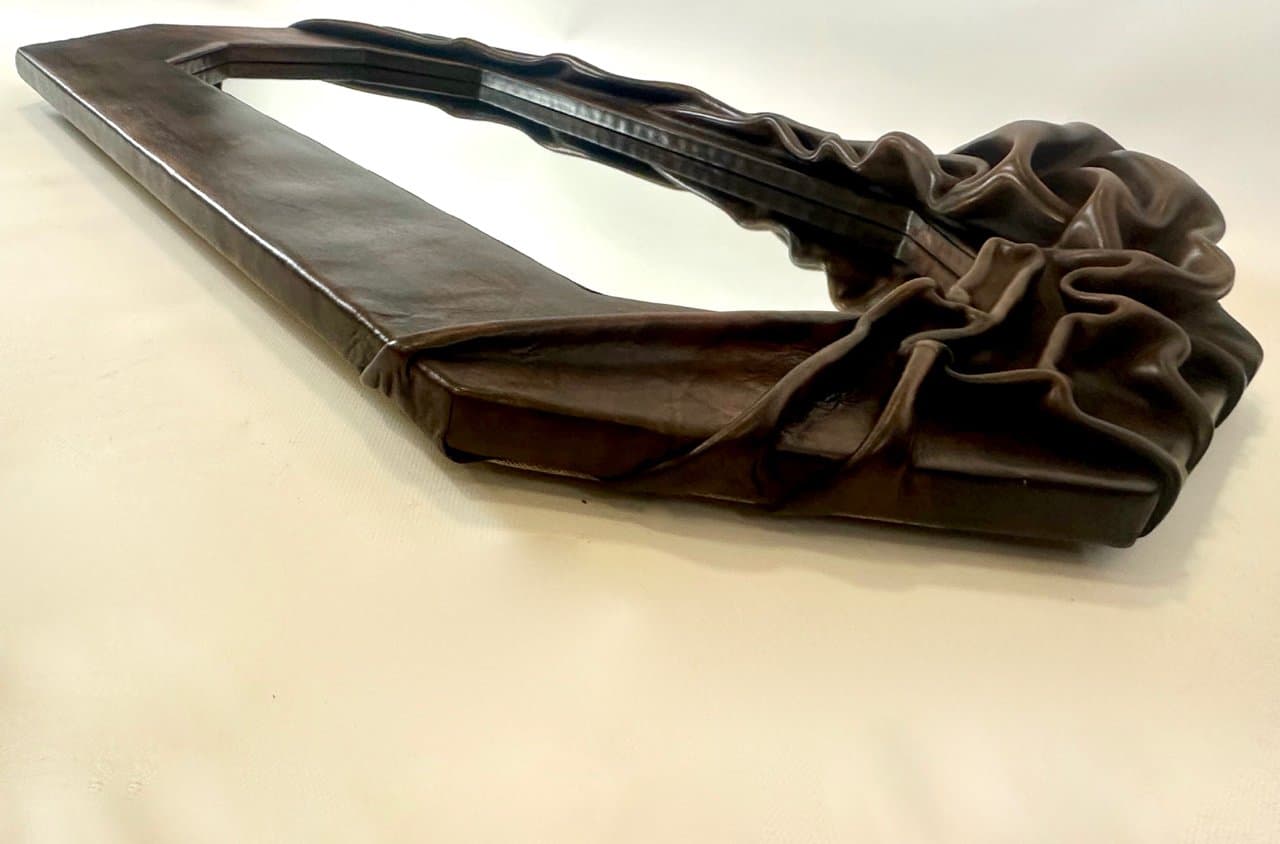 Lustro brutalistyczne, skóra brązowa, szkło, drewno, Polska, lata 70. - 151333