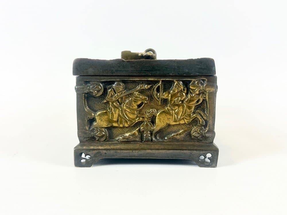 Jewelry Box, Gothic Revival, golden, bronze, 19th c. - 151447