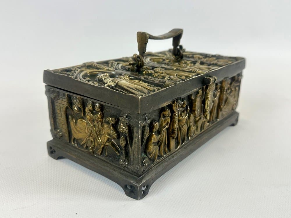 Jewelry Box, Gothic Revival, golden, bronze, 19th c. - 151442