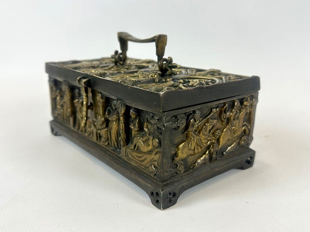 Jewelry Box, Gothic Revival, golden, bronze, 19th c. - 151443