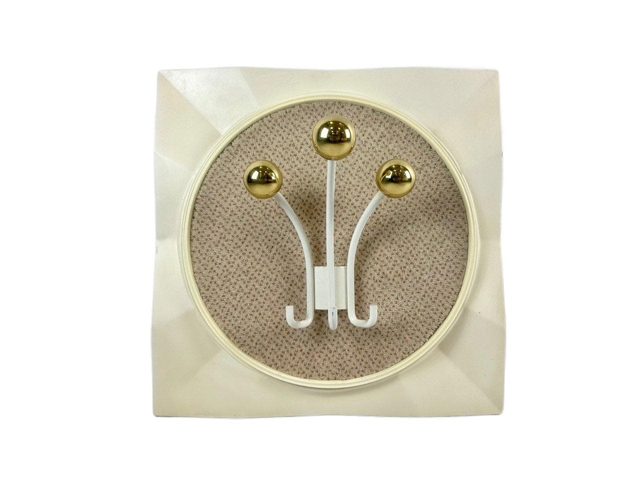 Wieszak ścienny, kość słoniowa, metal, tkanina, plastik, Niemcy, lata 70. - 148444