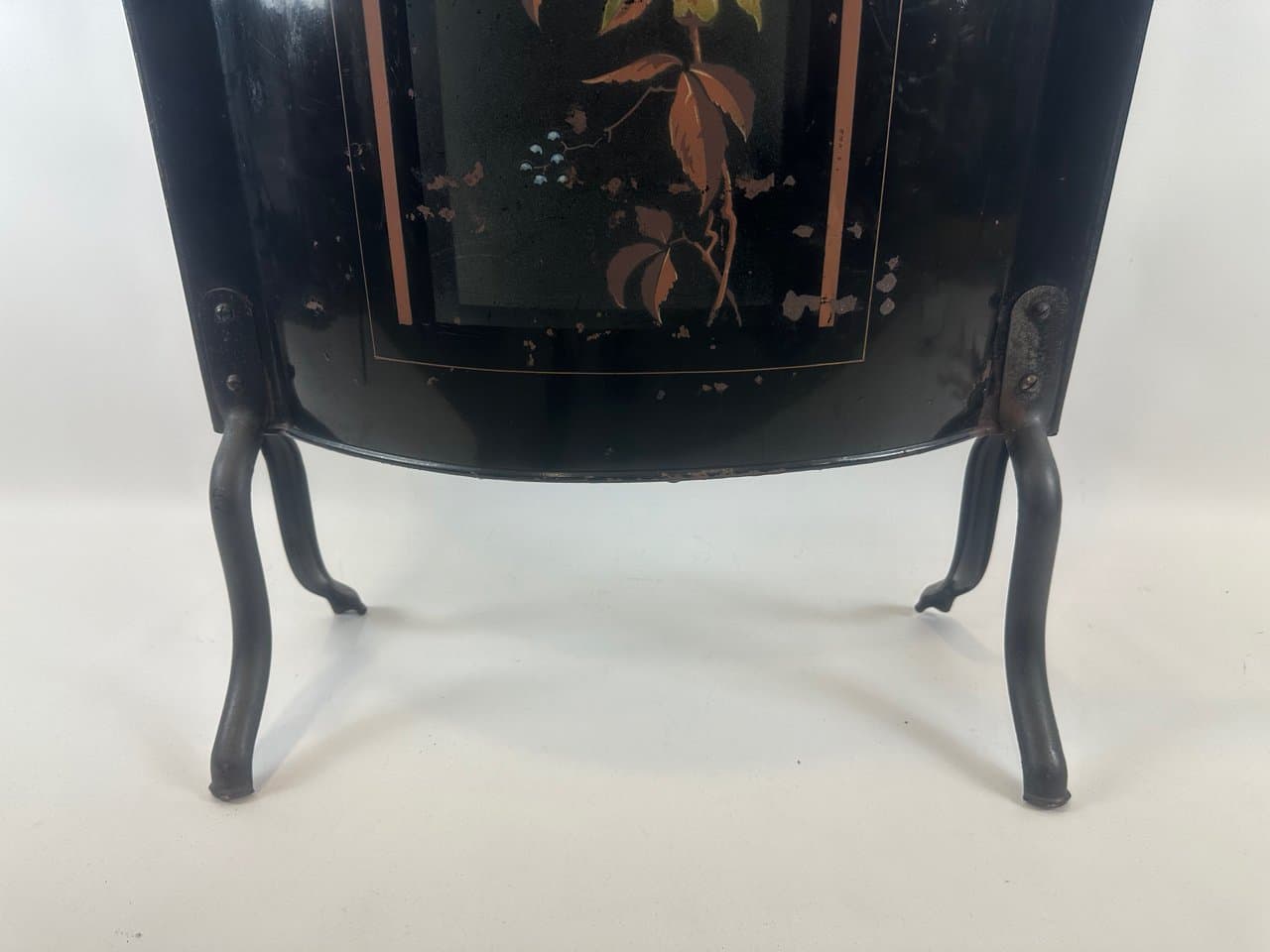 Firescreen Art Nouveau, black, cast iron steel, Germany, 1910s. - 151691