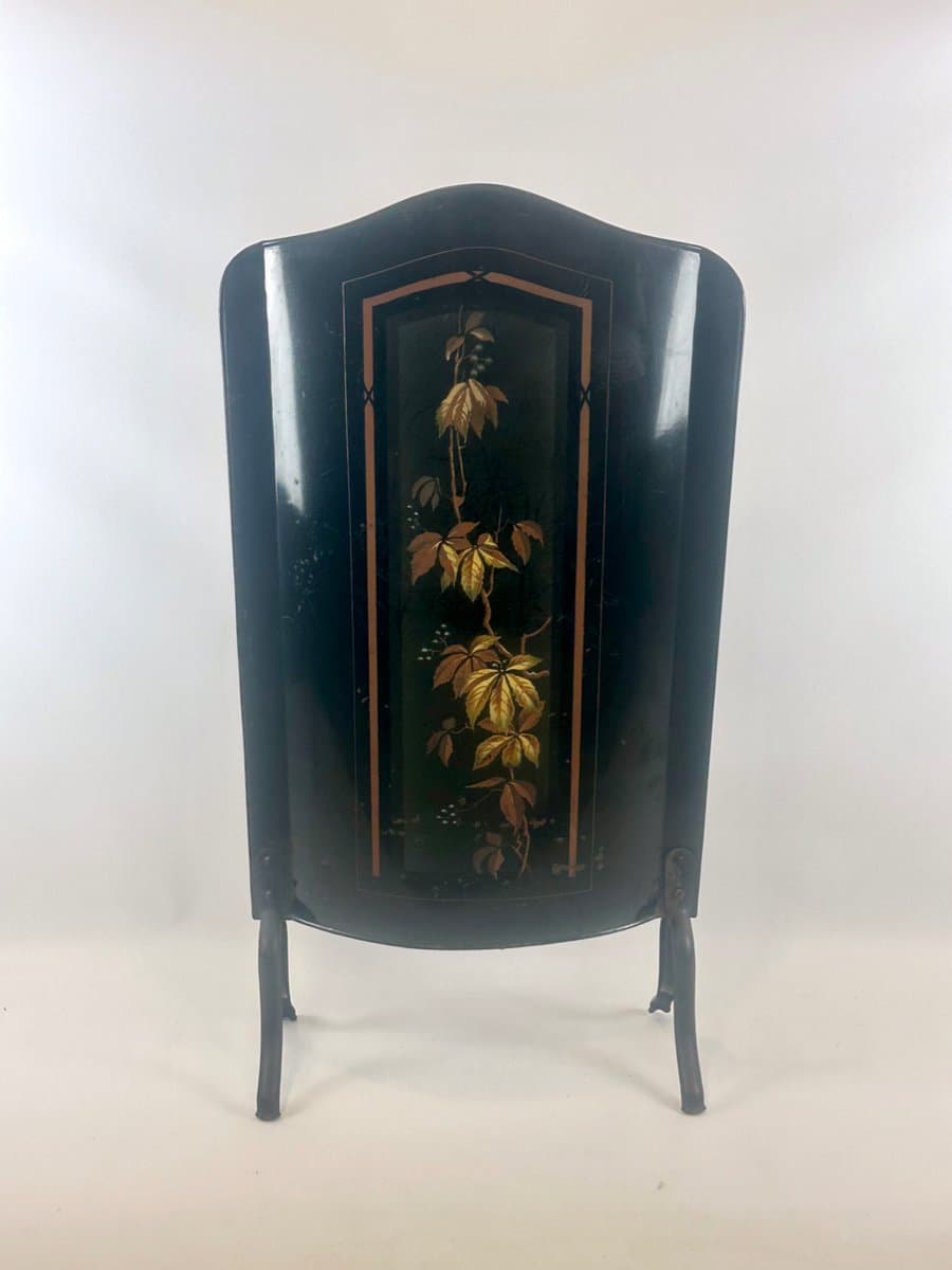 Firescreen Art Nouveau, black, cast iron steel, Germany, 1910s. - 151686