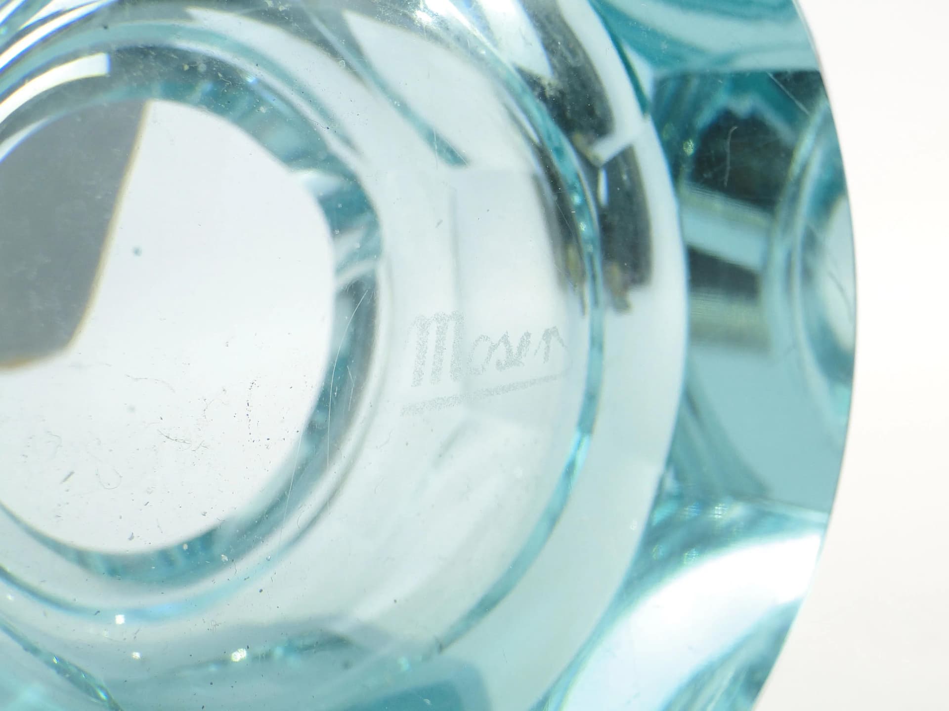 Ashtray Art Deco, turquoise crystal, Moser, Czech Republic, 1930s. - 9233