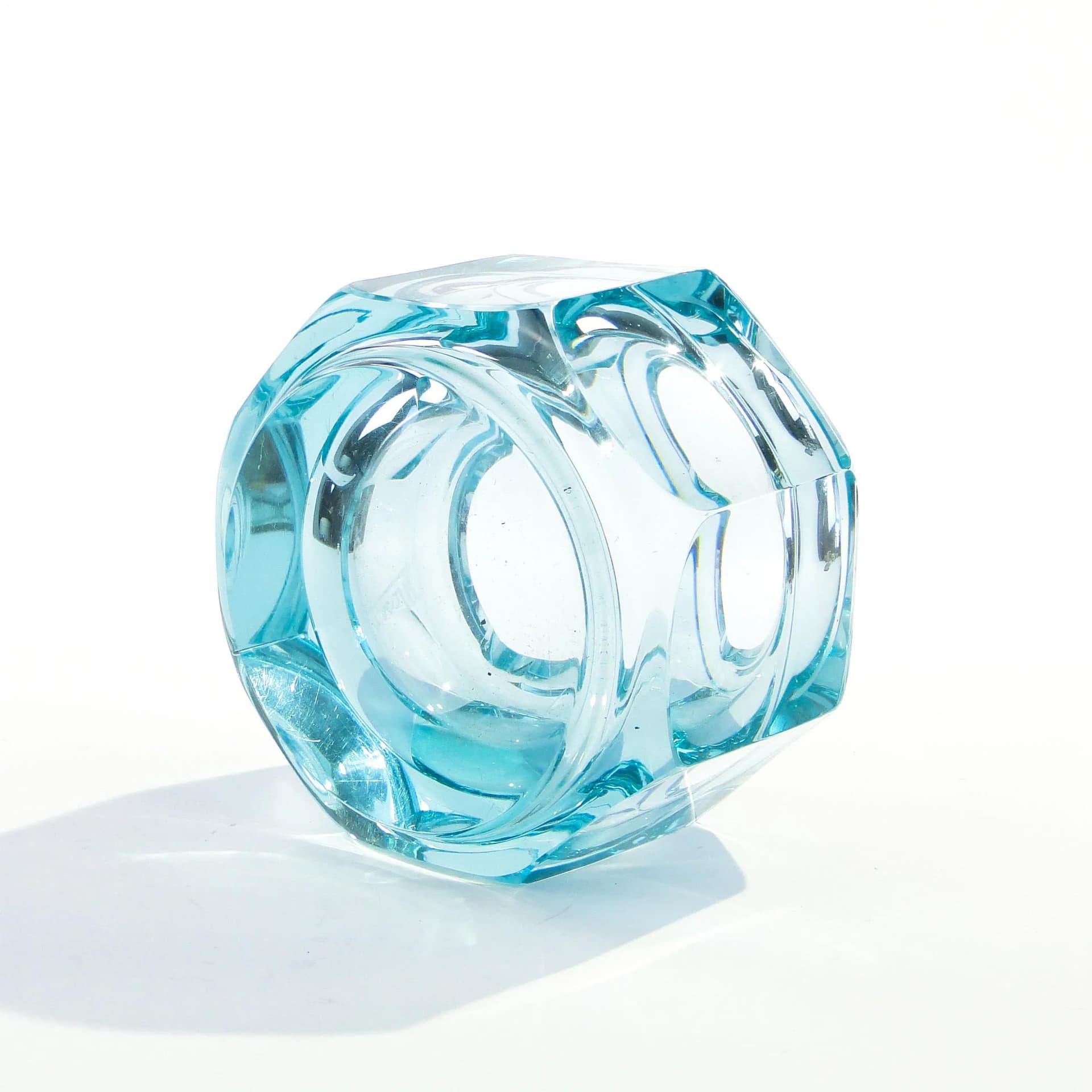 Ashtray Art Deco, turquoise crystal, Moser, Czech Republic, 1930s. - 9232