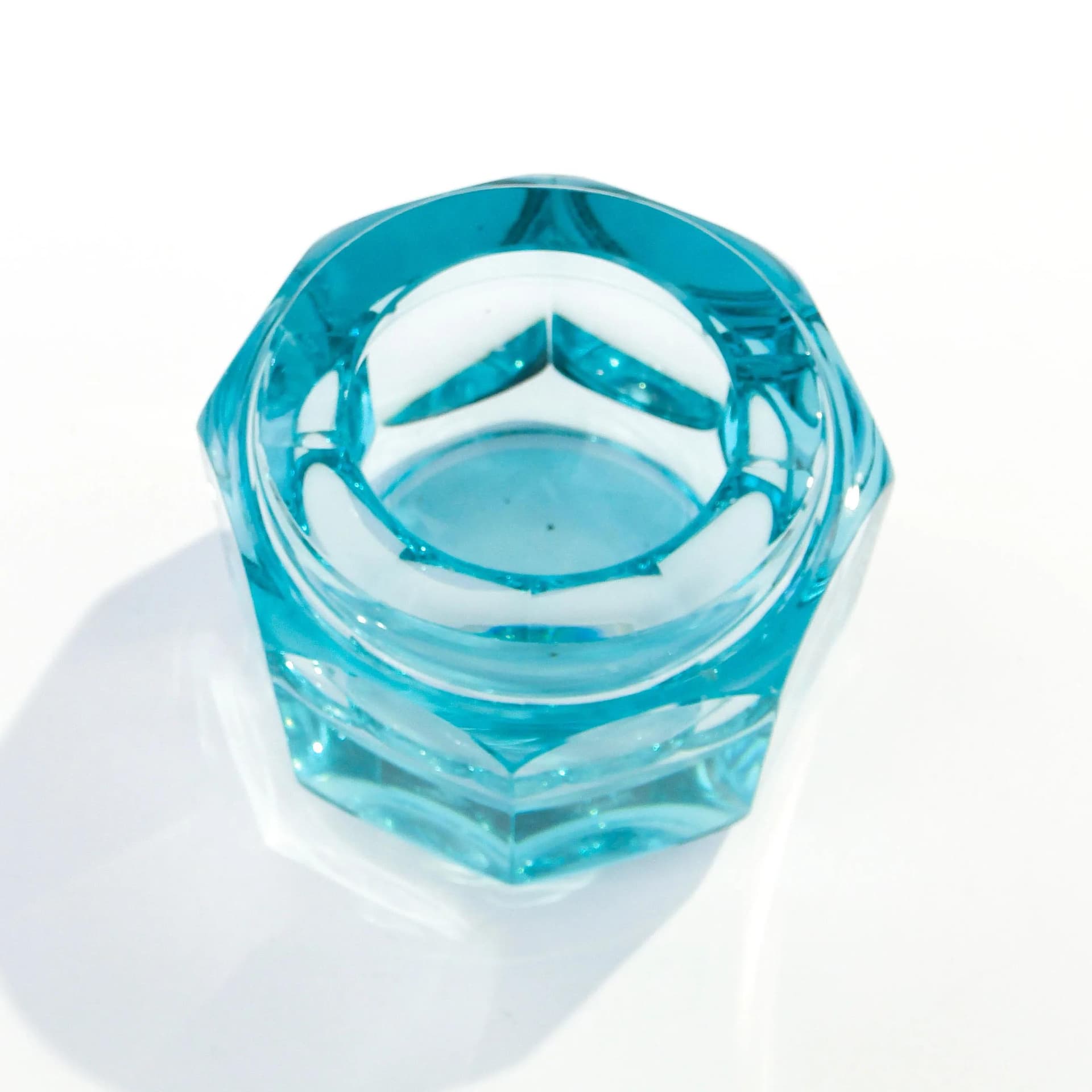 Ashtray Art Deco, turquoise crystal, Moser, Czech Republic, 1930s. - 9229