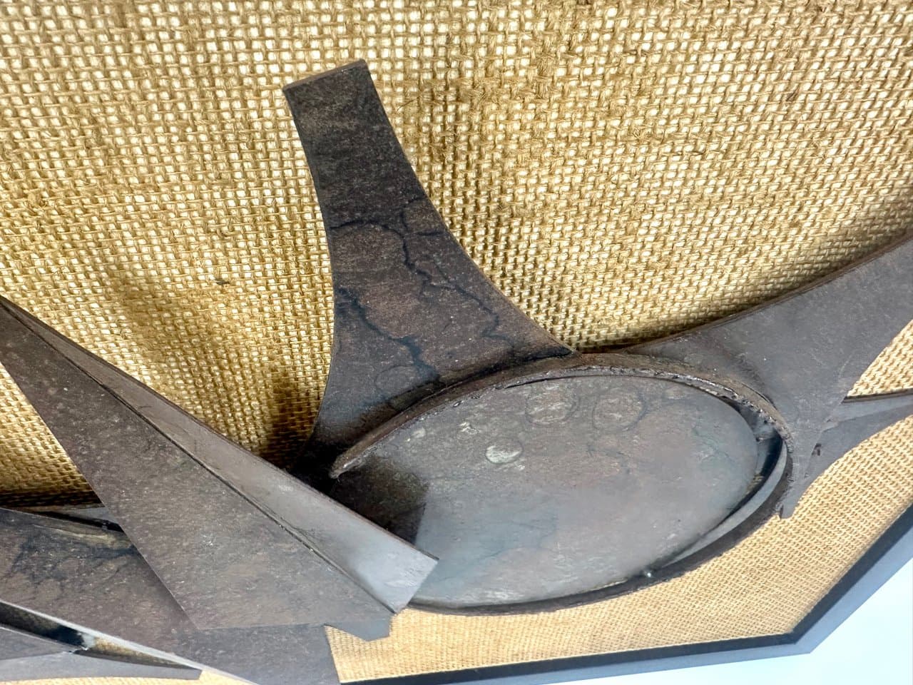 Relief ścienny Brutalistyczny, brązowy żółty, żeliwo drewno juta, Dania, lata 80. - 152419