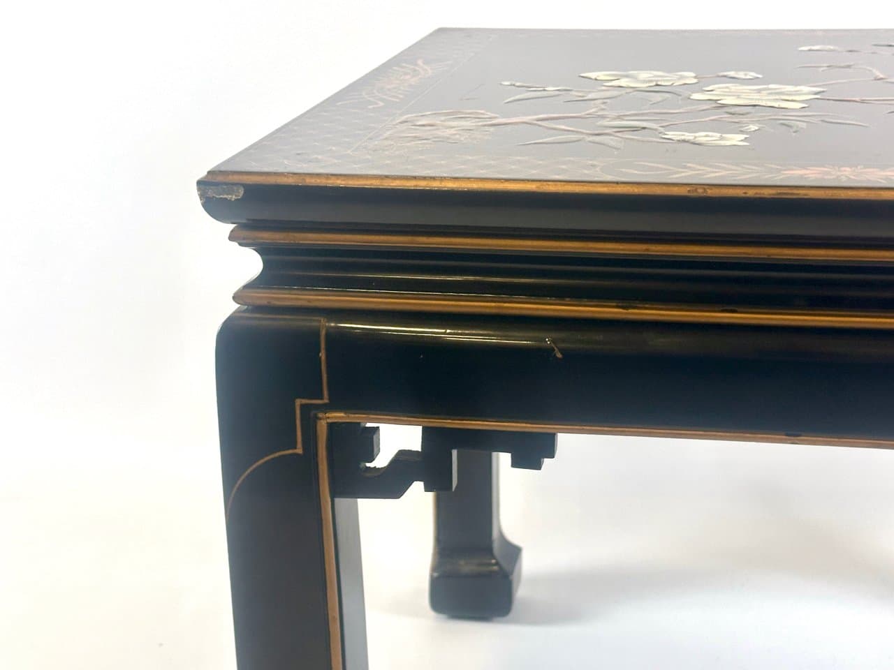 Coffee table, black lacquered wood, China, 1950s. - 152666