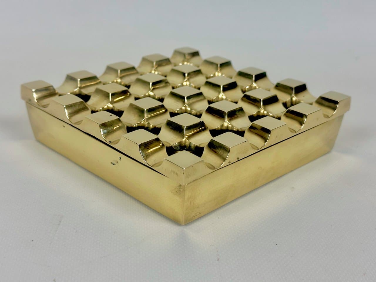 Popielniczka Ultima, złoty mosiądz, Szwecja, lata 60. - 152749