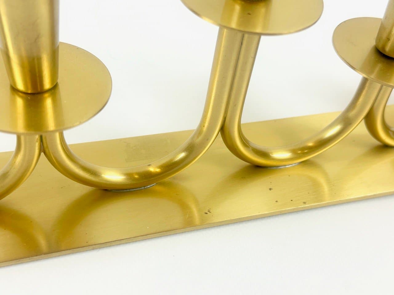 Świecznik, złoty, mosiądz, proj. W. Andersson, Ystad Metall, Szwecja, lata 50. - 152903