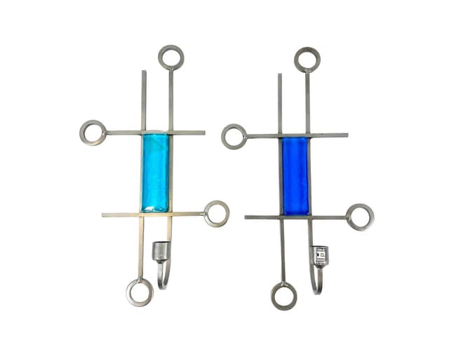 Para świeczników ściennych, modernistyczna, szkło niebieskie, żelazo srebrnoszare, Dania, lata 70. - WYMIARY