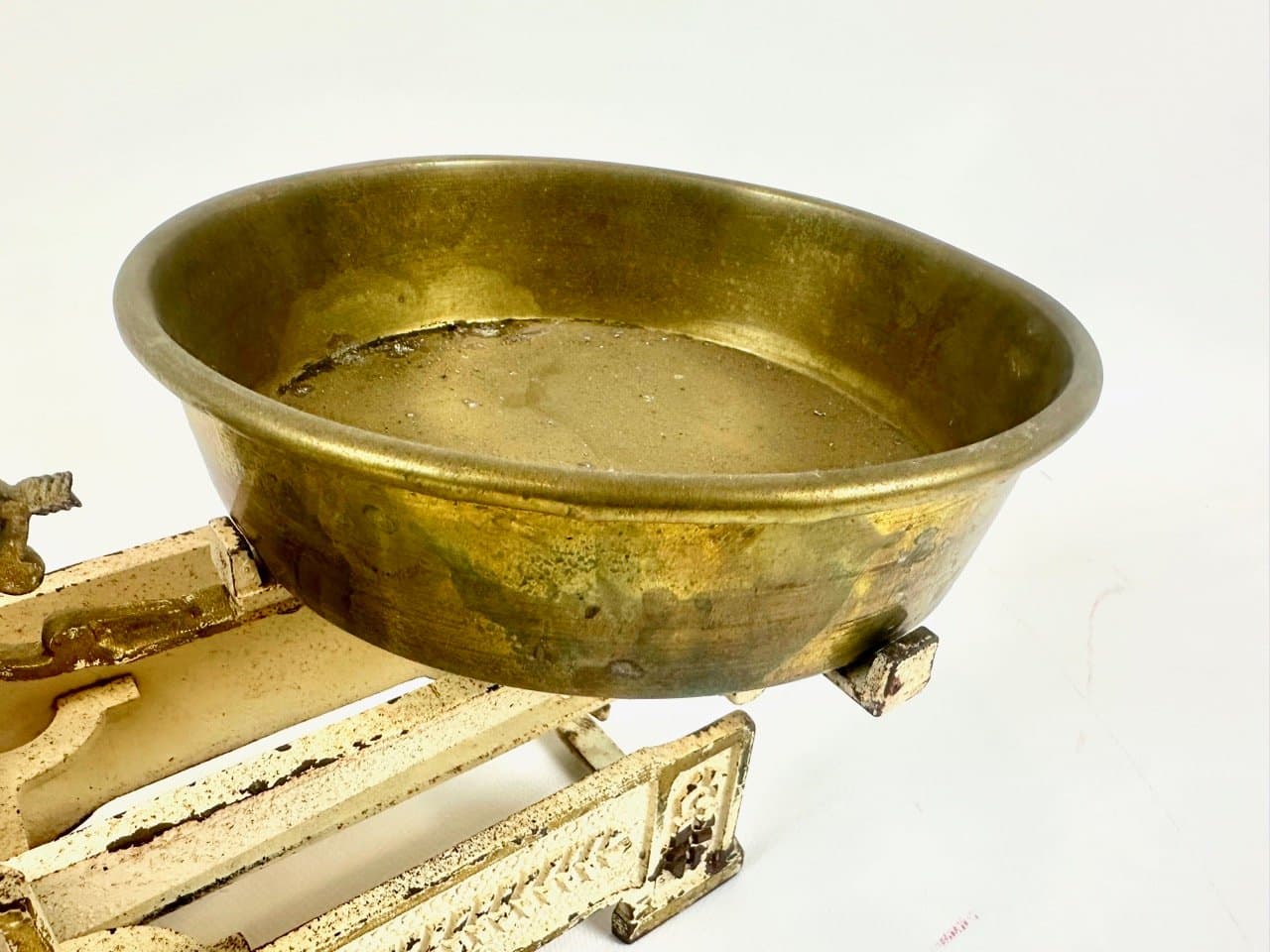 Kitchen Scale Sfinx, Art Nouveau, ivory white cast iron, golden brass, Czech Republic, early 20th c. - 153194