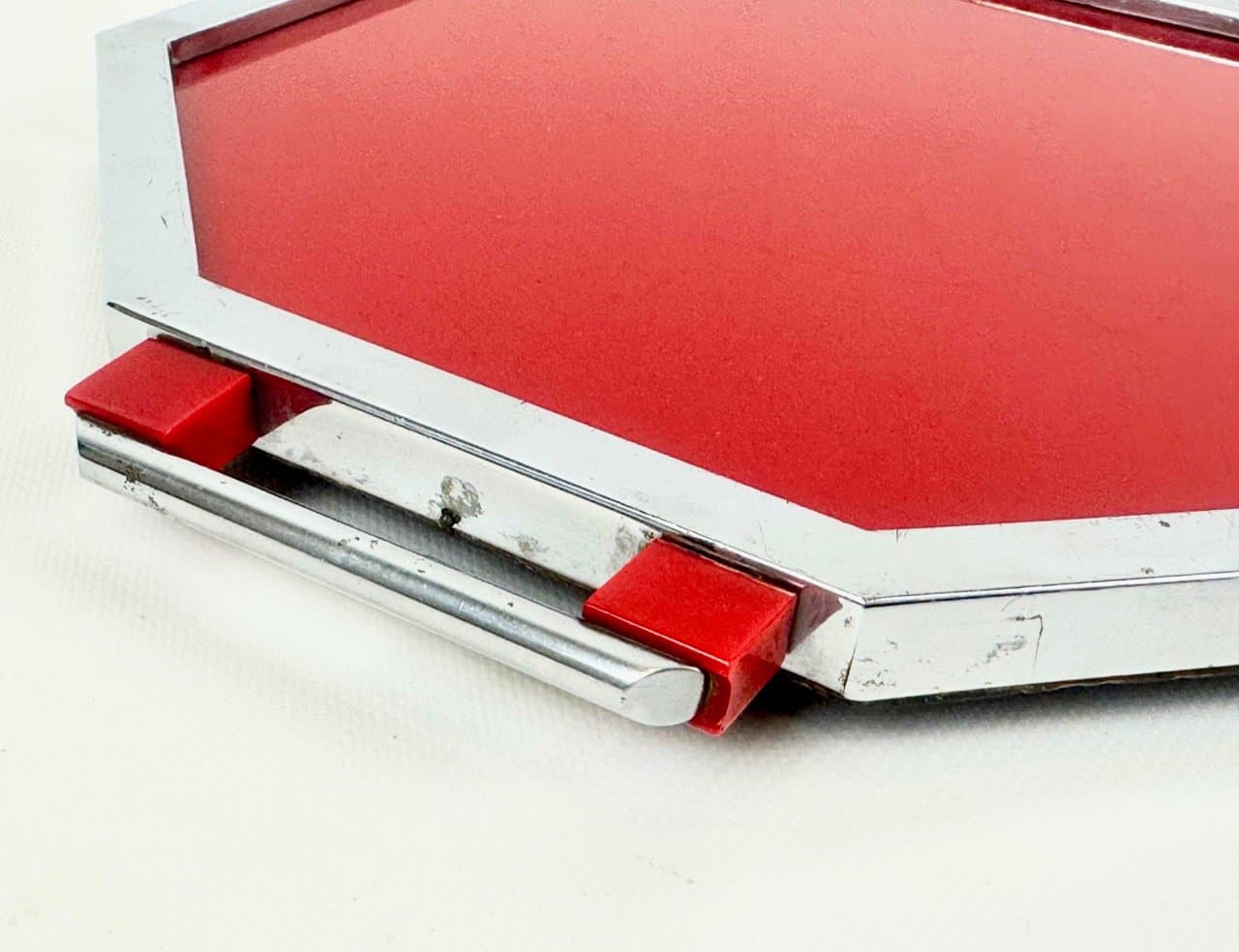 Tray Art Deco, red, glass, chrome steel, Czech Republic, 1930s. - 153277