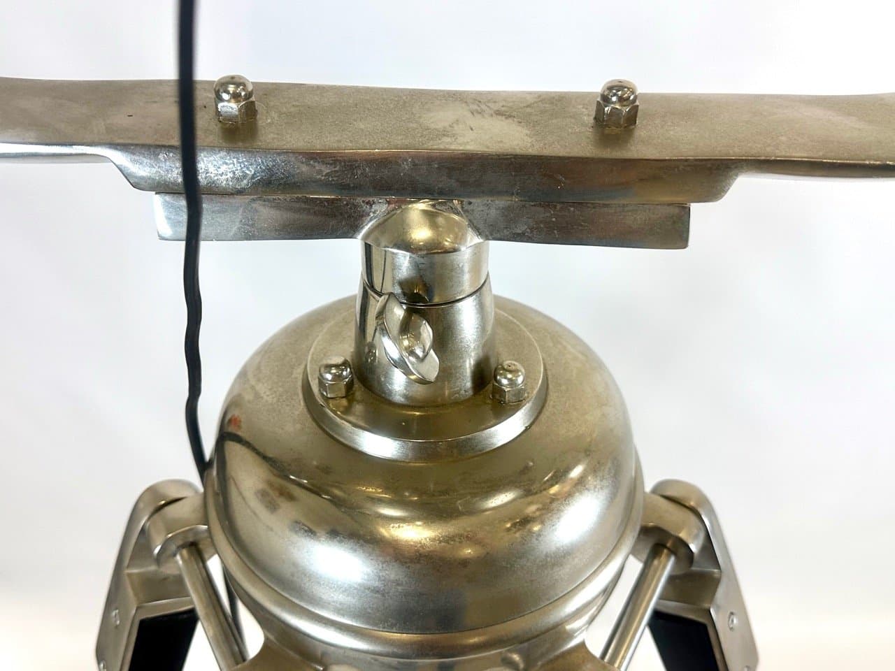 Lampa podłogowa tripod, aluminium srebrny, drewno czarny, lata 80. - 153305