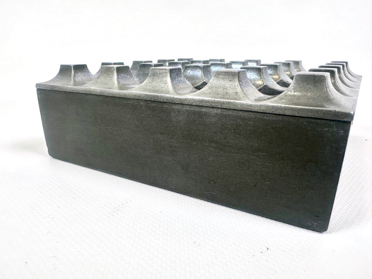 Popielniczka Ultima 15, srebrny, aluminium, proj. H. Bäckström, B. Ljungberg, Dania, lata 60. - 153319