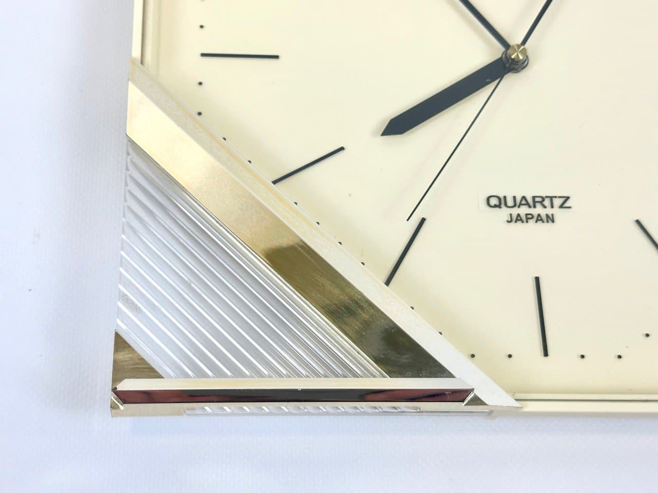 Wall clock Citizen, golden ivory, plastic, Japan, 1980s. - 153361