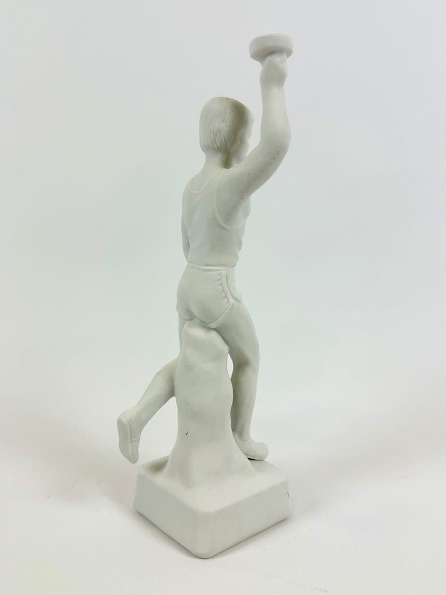 Figurka Biegacza z Pochodnią, Art Deco Berlin Olympic Games, porcelana biała biskwitowa, Niemcy, lata 30. - 153391