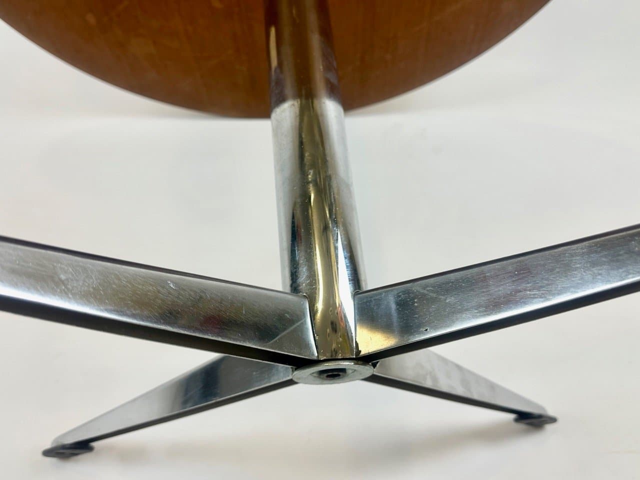 Coffee table, brown walnut, Germany, 1960s. - 153541