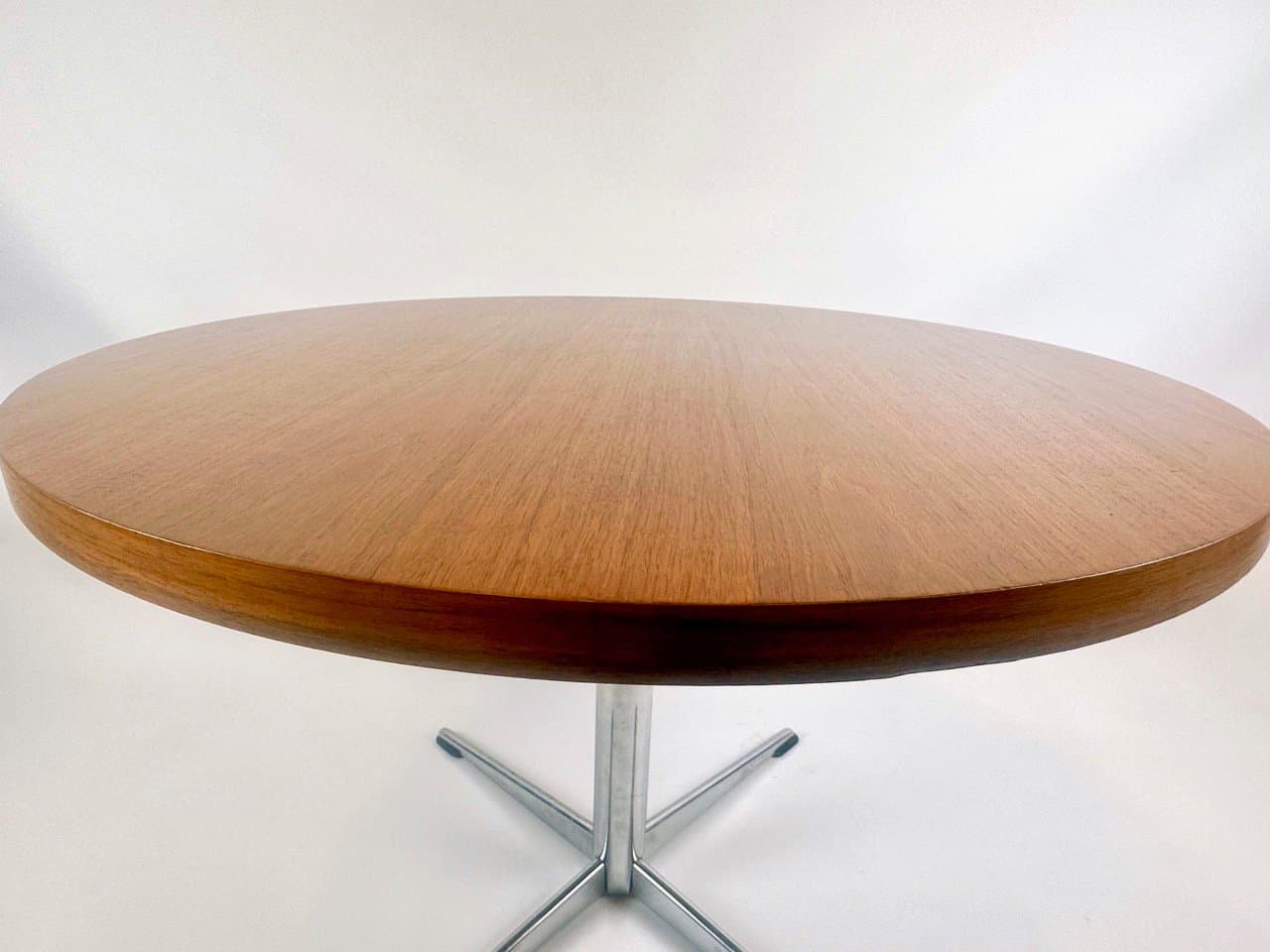 Coffee table, brown walnut, Germany, 1960s. - 153537