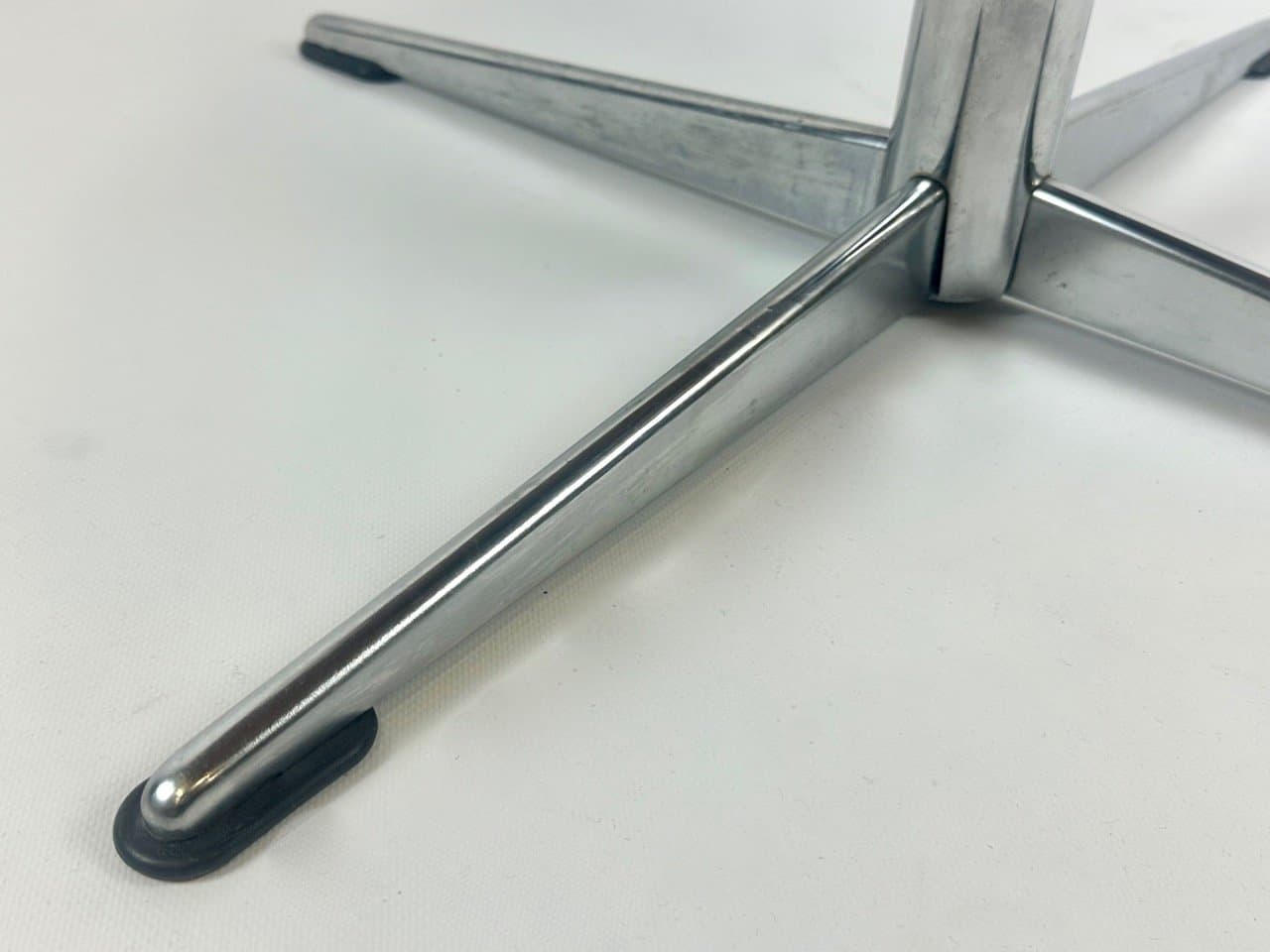 Coffee table, brown walnut, Germany, 1960s. - 153544