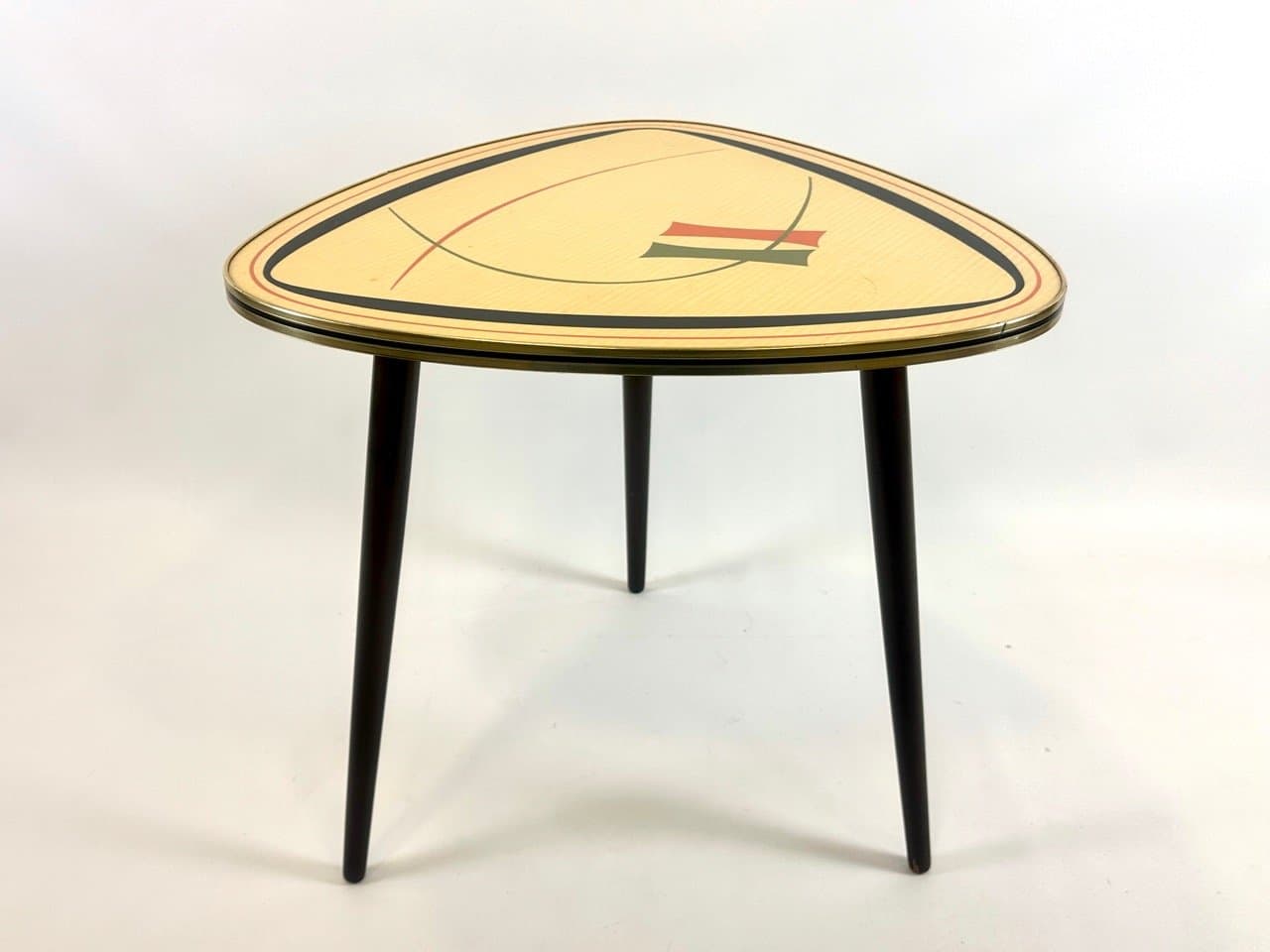 Stolik boczny trójnóg, multikolor, laminat, buk, Niemcy, lata 60. - 153591