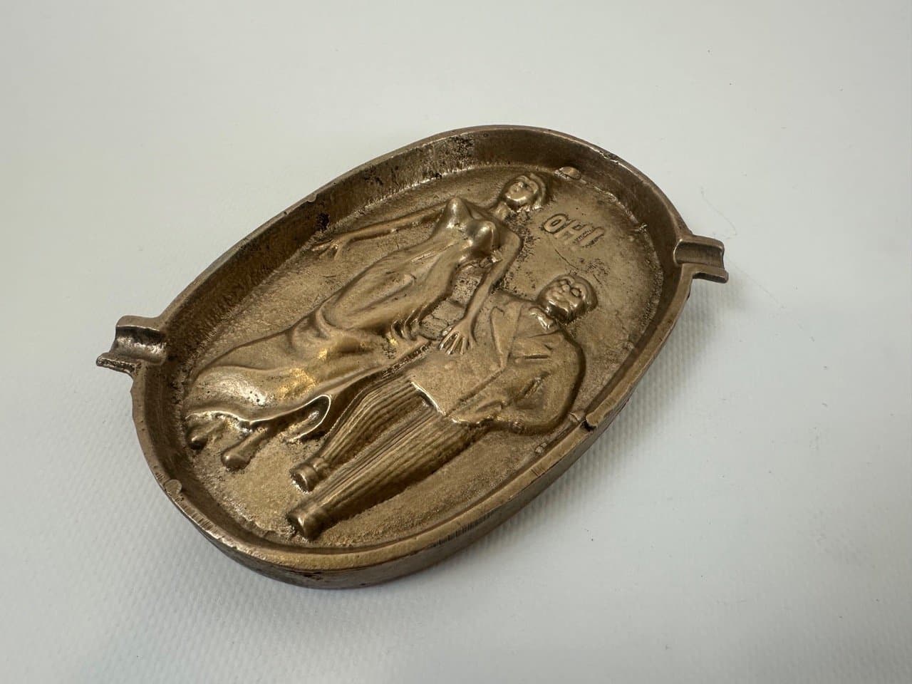 Popielniczka Art Deco, złoty brąz, lata 40. - 153677