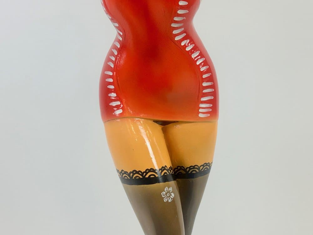 Figurka Pin-Up Girl, czerwona, żywica, USA, lata 50. - 153952