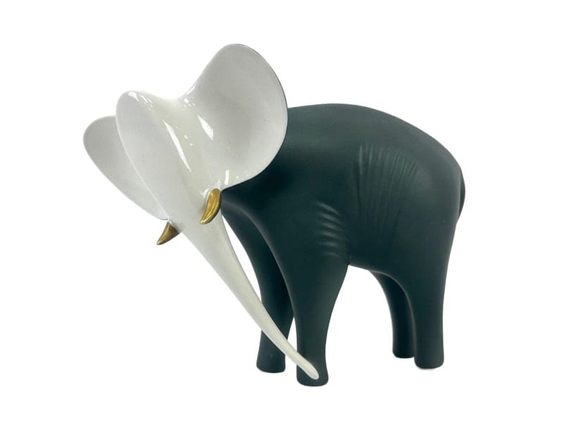 Figurka słonia, szary, porcelana, proj. J. Ježek, Royal Dux Bohemia, Czechy, lata 60.