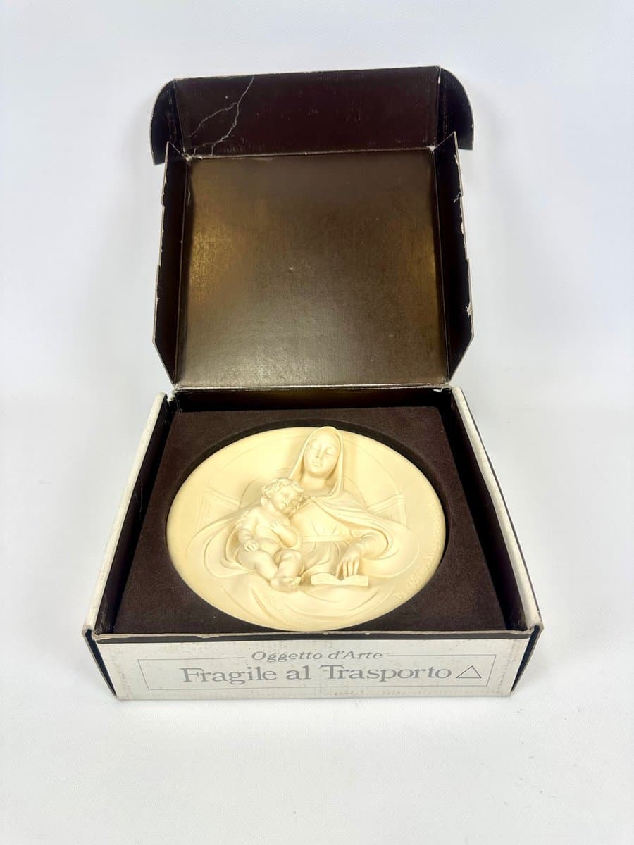 Patera ścienna, alabaster kość słoniowa, proj. A. Santangela, Włochy, lata 70. - 154455