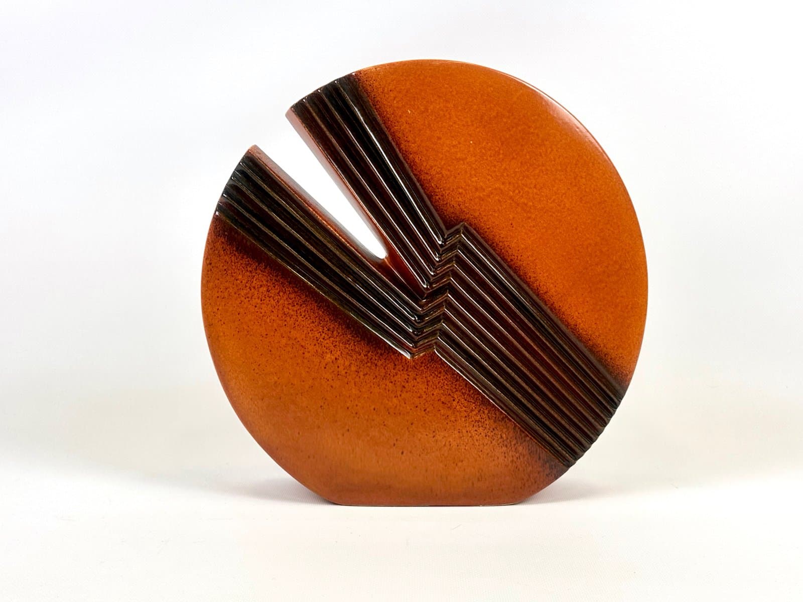 Vase, orange stoneware, by E. Lucini, Italy, 1970s. - 154615
