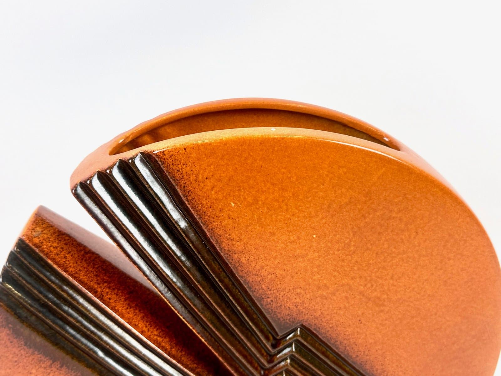 Vase, orange stoneware, by E. Lucini, Italy, 1970s. - 154619