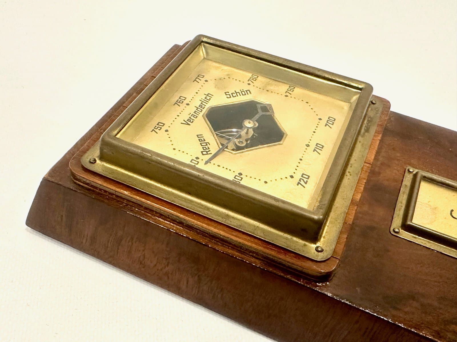 Stacja pogodowa Art Deco, orzech brązowy, mosiądz, Niemcy, lata 30. - 154671