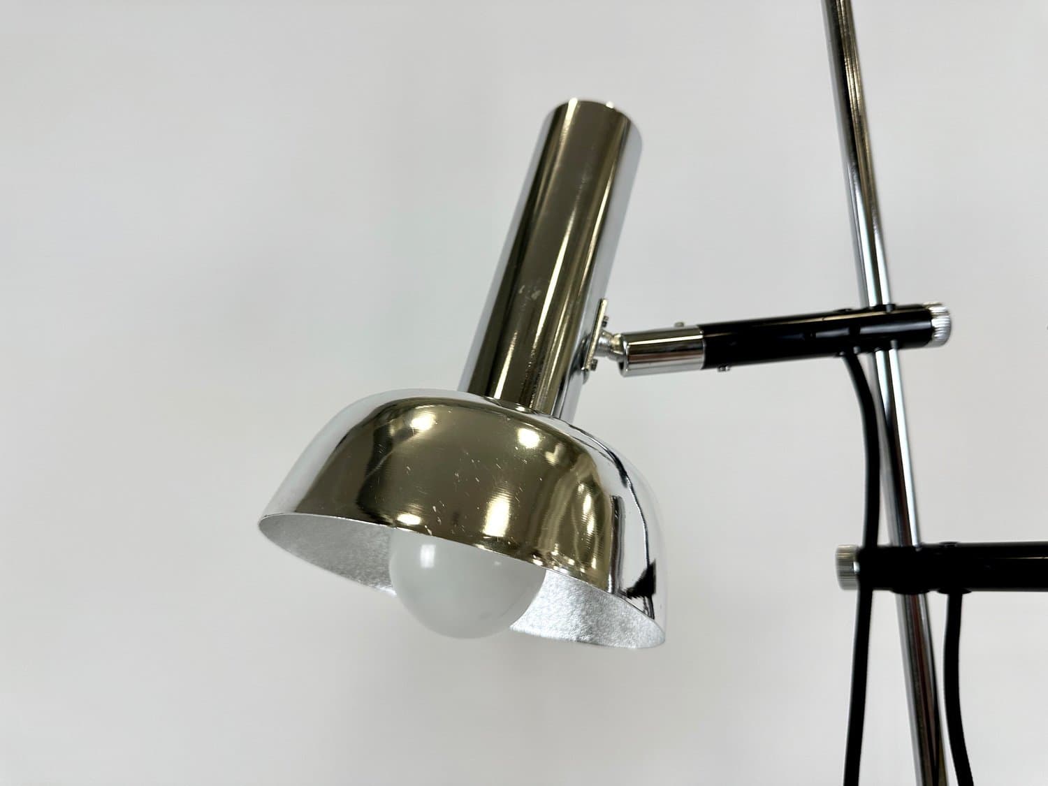 Lampa podłogowa Space Age, aluminium srebrny, stal czarny, Niemcy, lata 70. - 154831