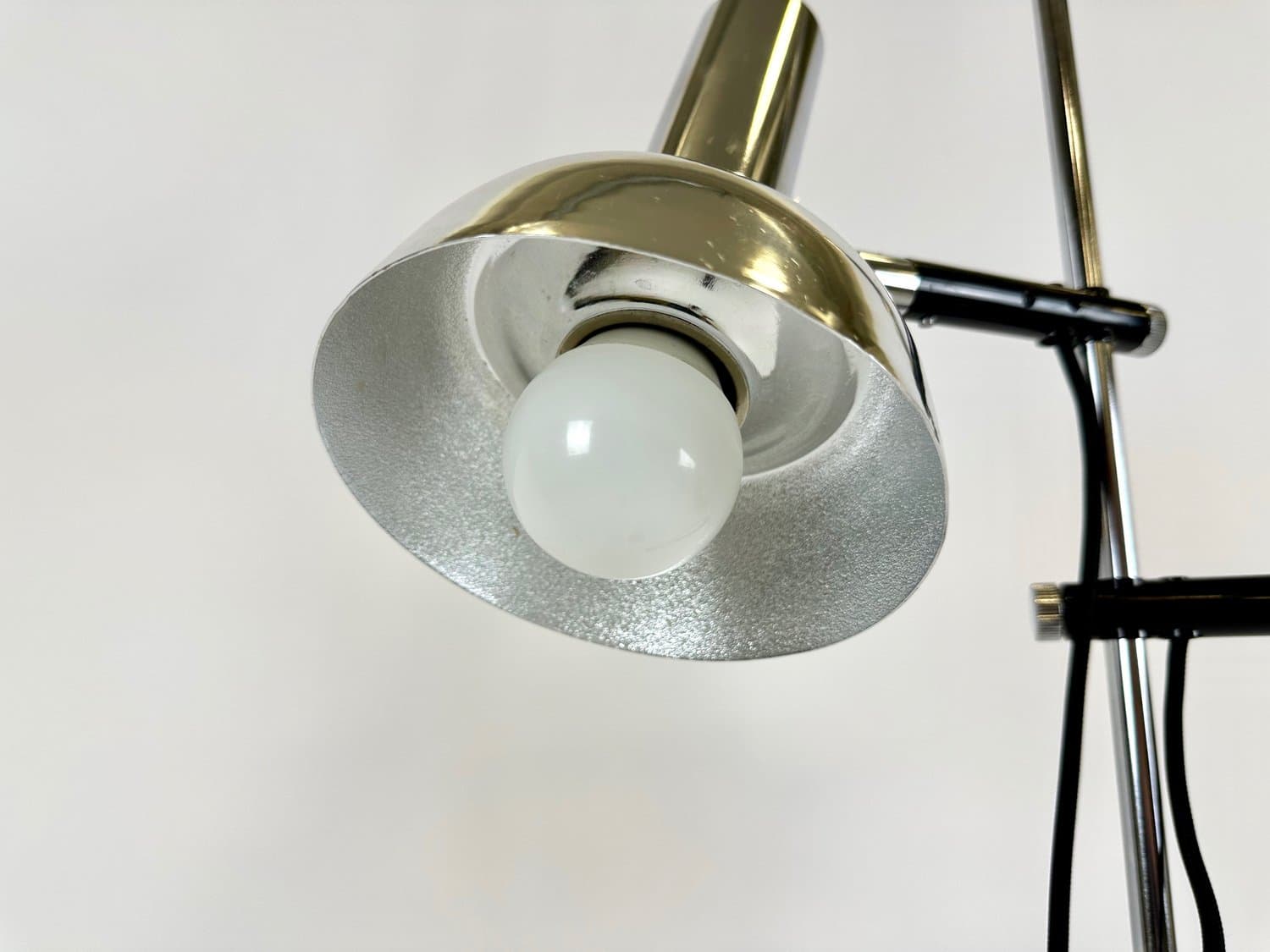 Lampa podłogowa Space Age, aluminium srebrny, stal czarny, Niemcy, lata 70. - 154830