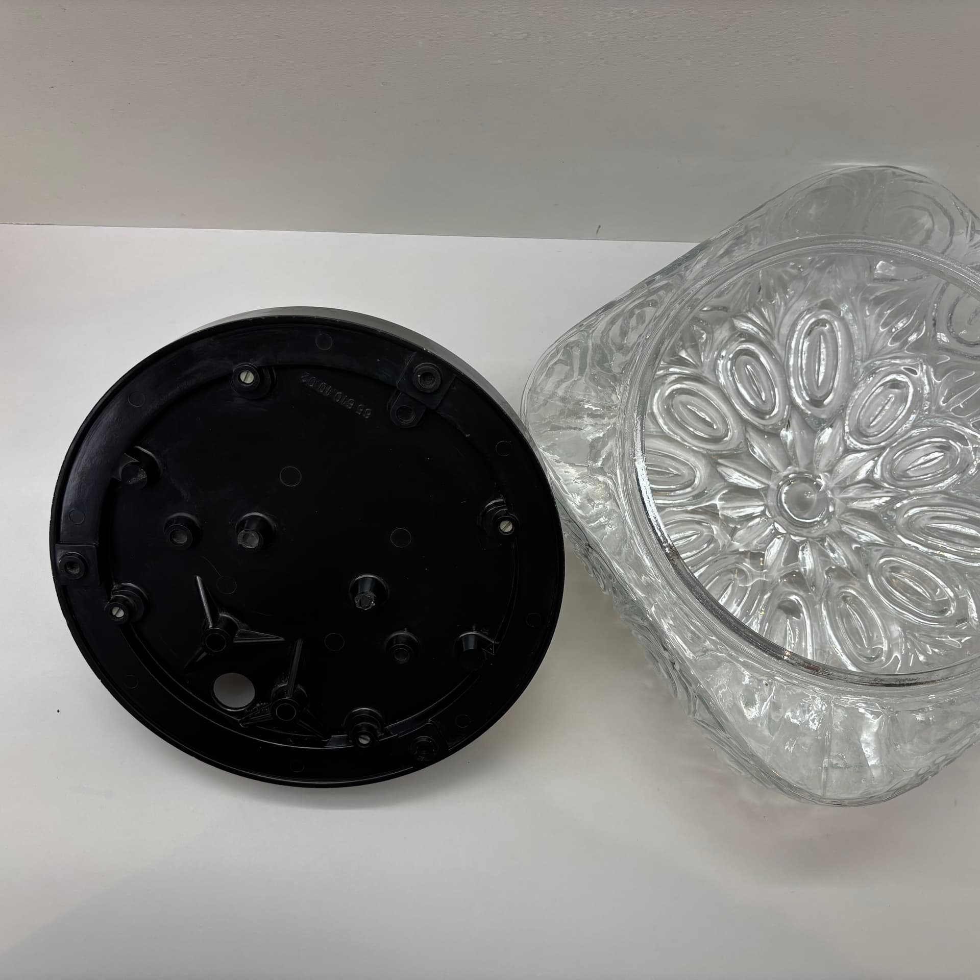 Kinkiet, transparentne szkło, bakelit czarny, Niemcy, lata 70. - 136367