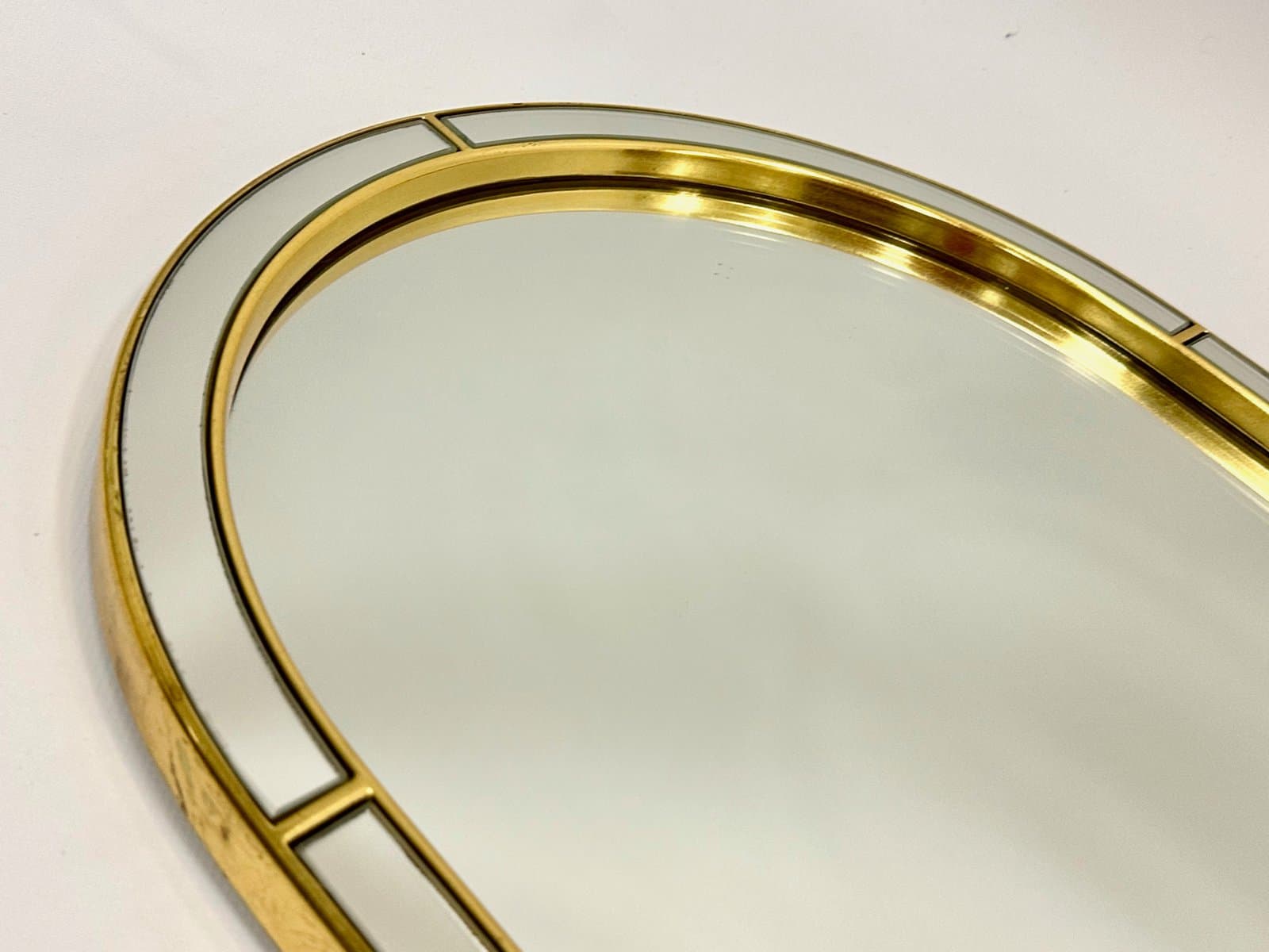 Pair of mirrors, golden brass, glass, Deknudt, Belgium, 1970s. - 154956