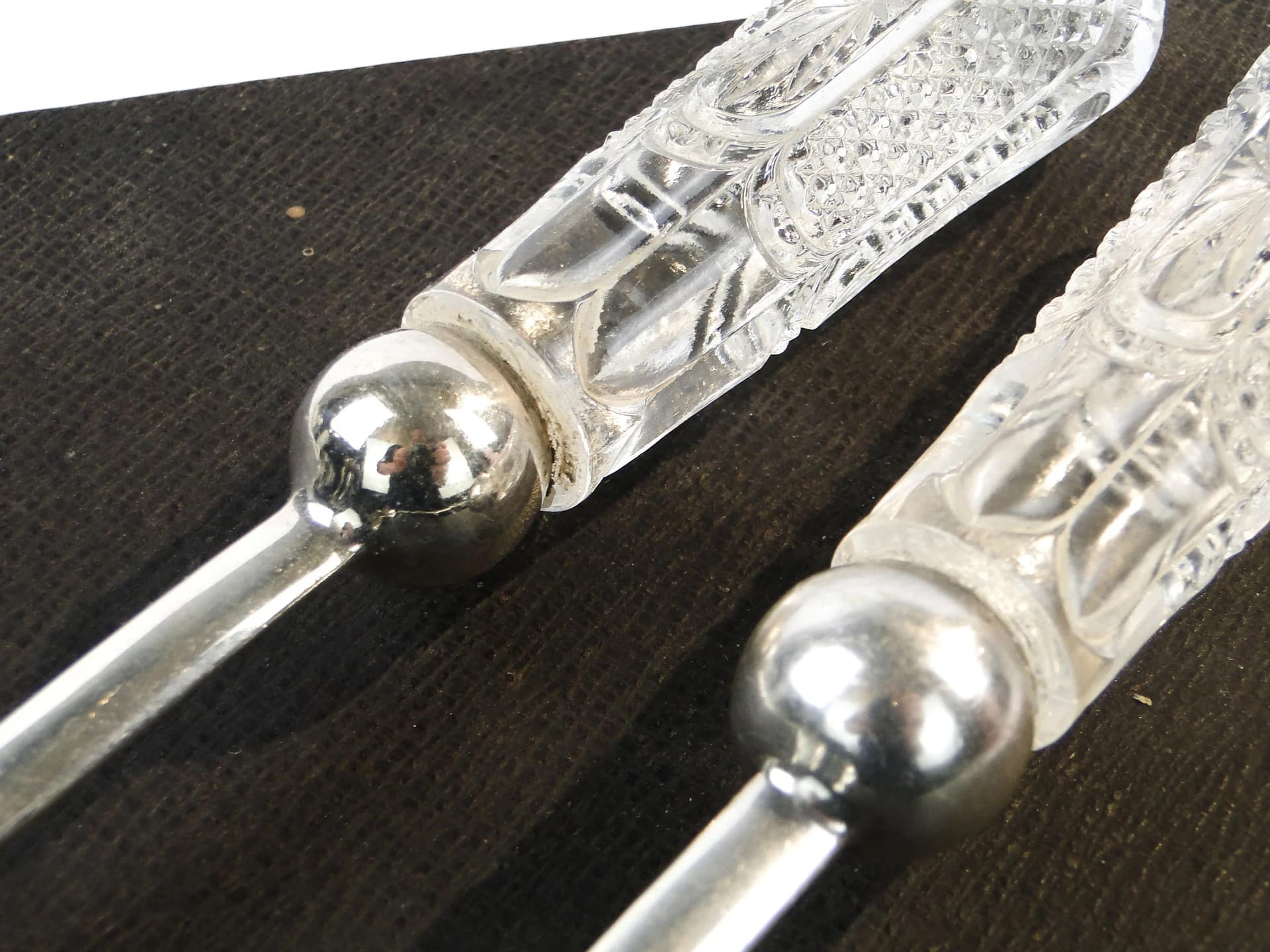 Salad servers, transparent crystal, silver-plated brass, United Kingdom, 1940s. - 9499