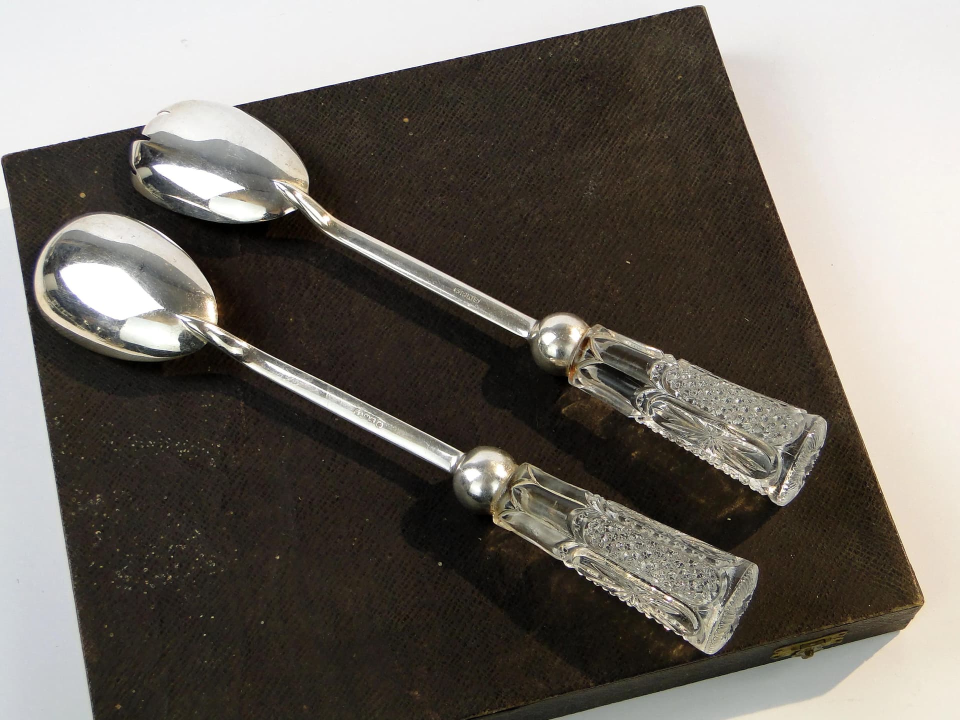 Salad servers, transparent crystal, silver-plated brass, United Kingdom, 1940s. - 9500