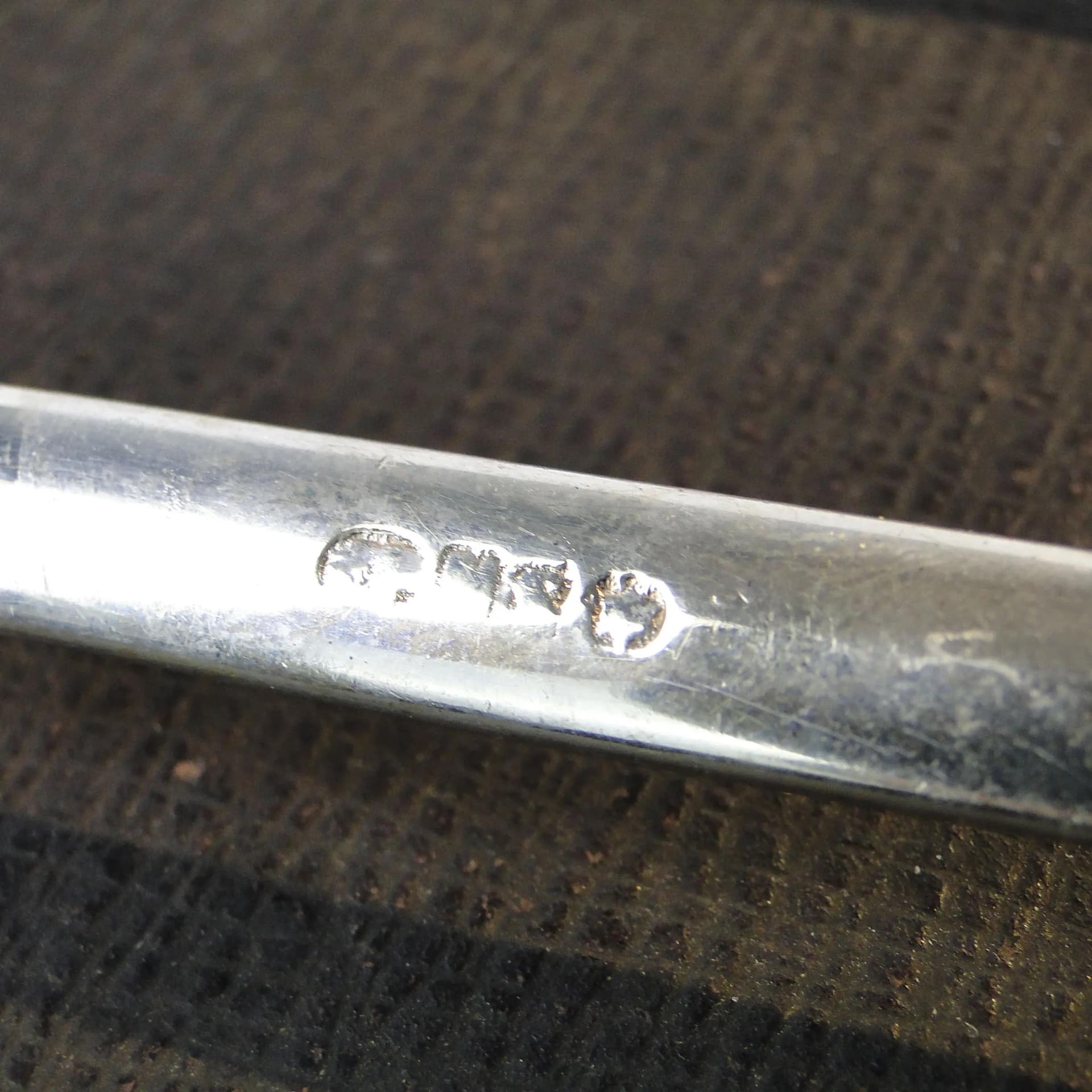 Salad servers, transparent crystal, silver-plated brass, United Kingdom, 1940s. - 9501