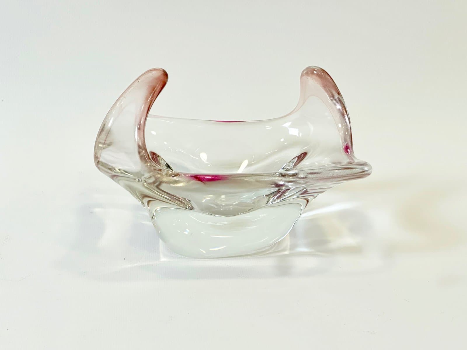 Art glass bowl, transparent pink, glass, attributed to J. Beránek, Skrdlovice, Czech Republic, 1960s. - 155024