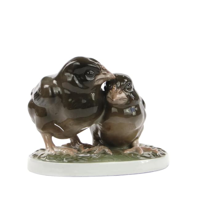 Pair of quail figurines, dark brown porcelain, by H. Himmelstoss, Rosenthal, Germany, early 20th c. - DIMENSION