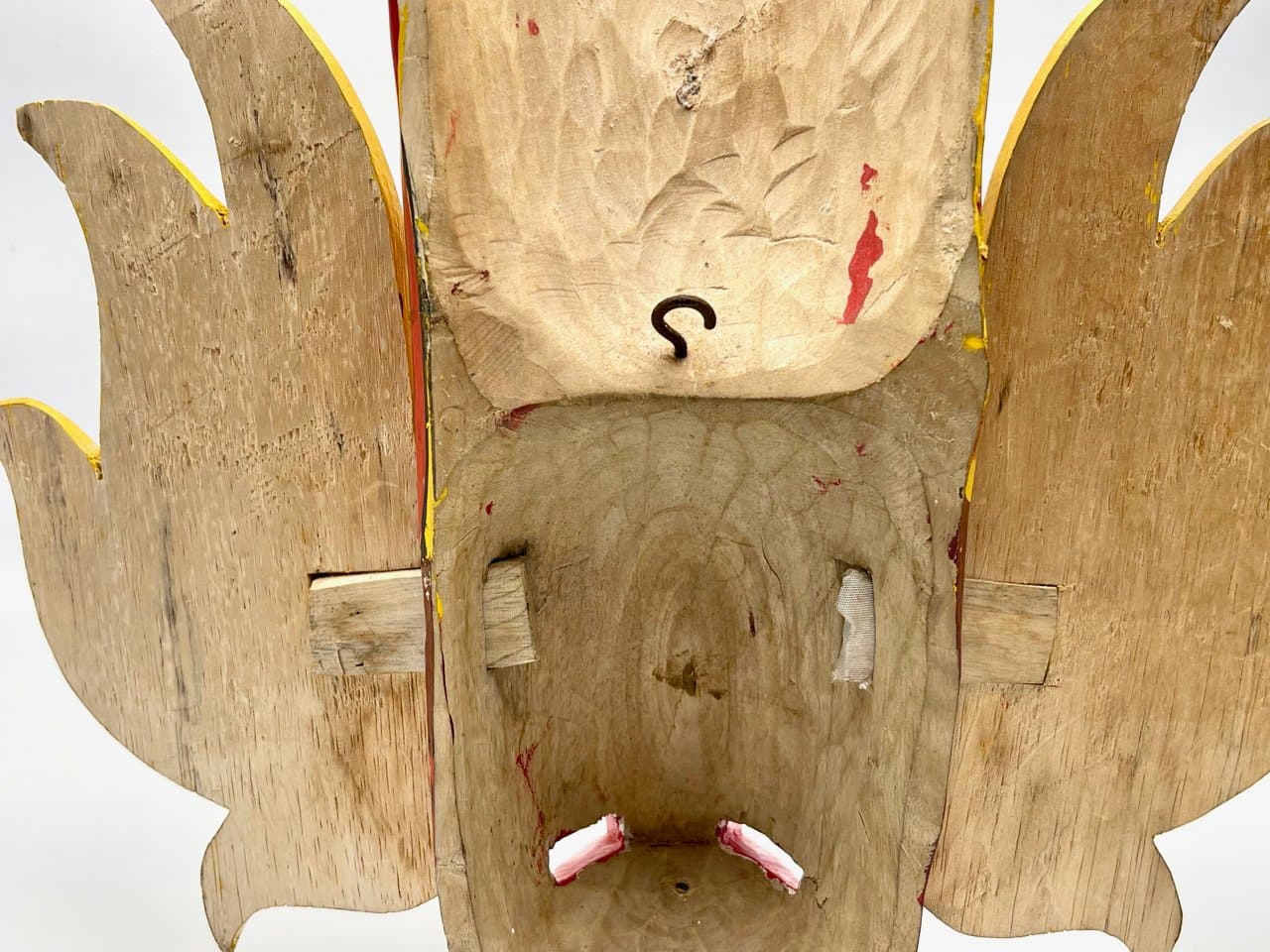 Maska Mayura Raksha, multikolor, drewno, Sri Lanka, XVIII w. i starsze - 155118