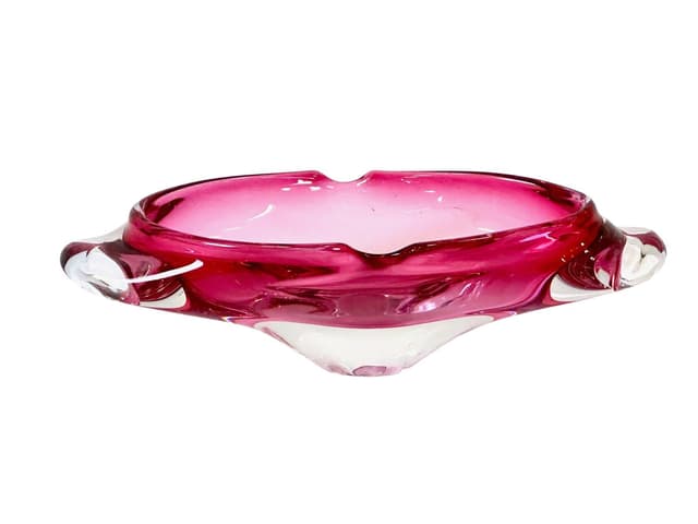 Popielniczka, szkło różowy, przyp. M. Klinger, Železný Brod, Czechy, lata 60. - WYMIARY