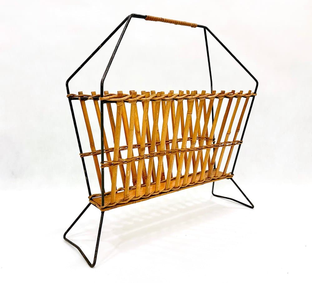 Stojak na gazety, bambus jasnobrązowy, stal czarna, lata 60. - 155327