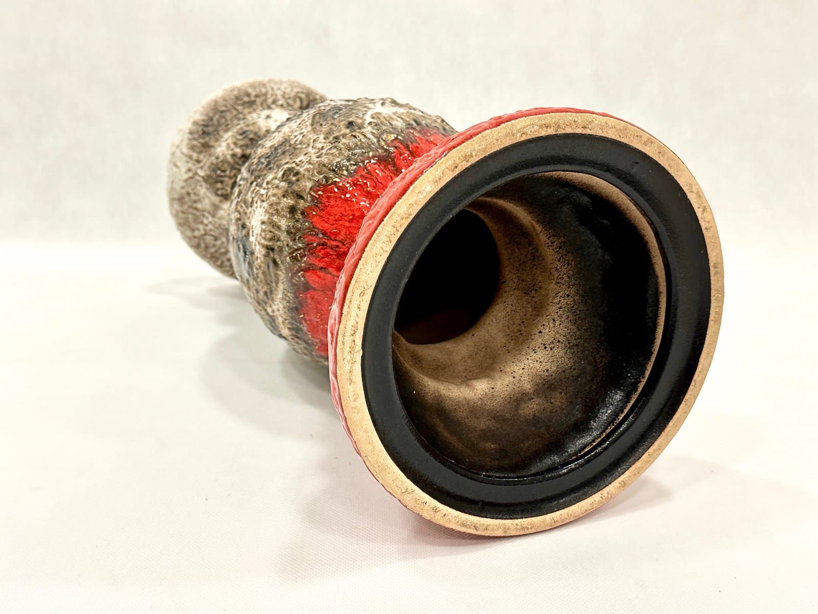 Flower Stand Fat Lava, grey, red ceramic, Germany, 1970s - 155421