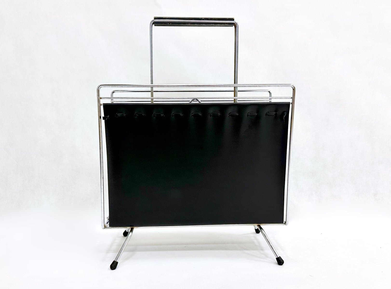 Stojak na gazety, czarny winyl, stal chromowana srebrna, Niemcy, lata 70. - 155465